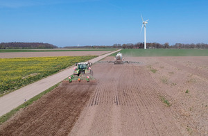 Eine exakte Ausbringung von Wirtschaftsdüngern erfordert, neben zeitgemäßer Technik, auch das Wissen über die Nährstoffgehalte.  - © Dr. Frank Lorenz