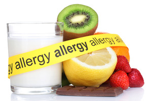 potenzielle Allergie und Unverträglichkeiten auslösende Lebensmittel - © Africa Studio / Adobe Stock