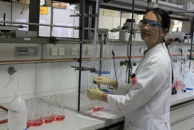 Ausbildung zum/zur Chemielaborant/in - © Friederike Looschen